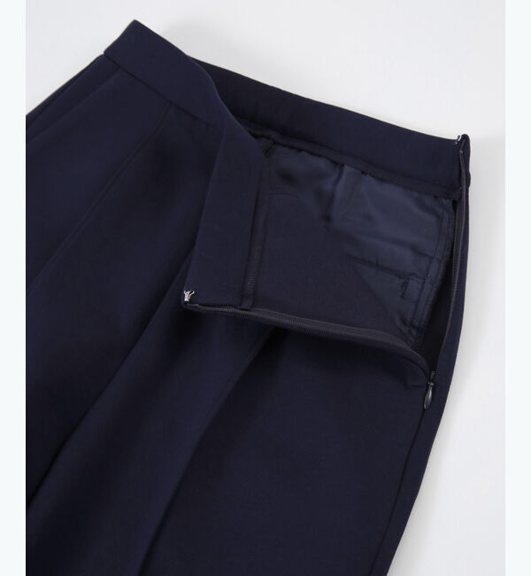 ur's「【井川沙耶香さんコラボアイテム】ダンボールコクーンパンツ」|スラックス|