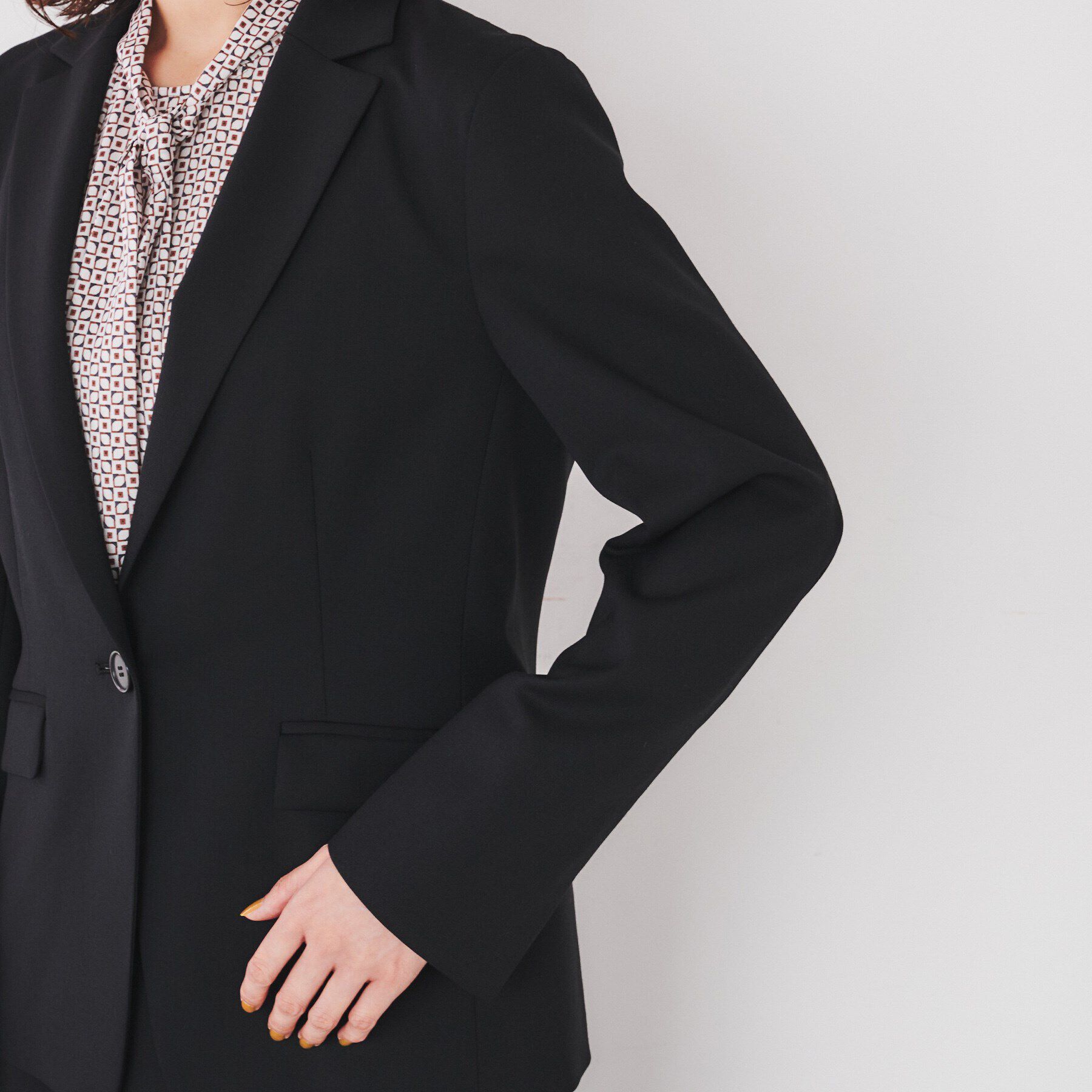 UNTITLED「【洗える通勤スーツ】レジェールギャバ ストレッチテーラードジャケット」|テーラードジャケット|