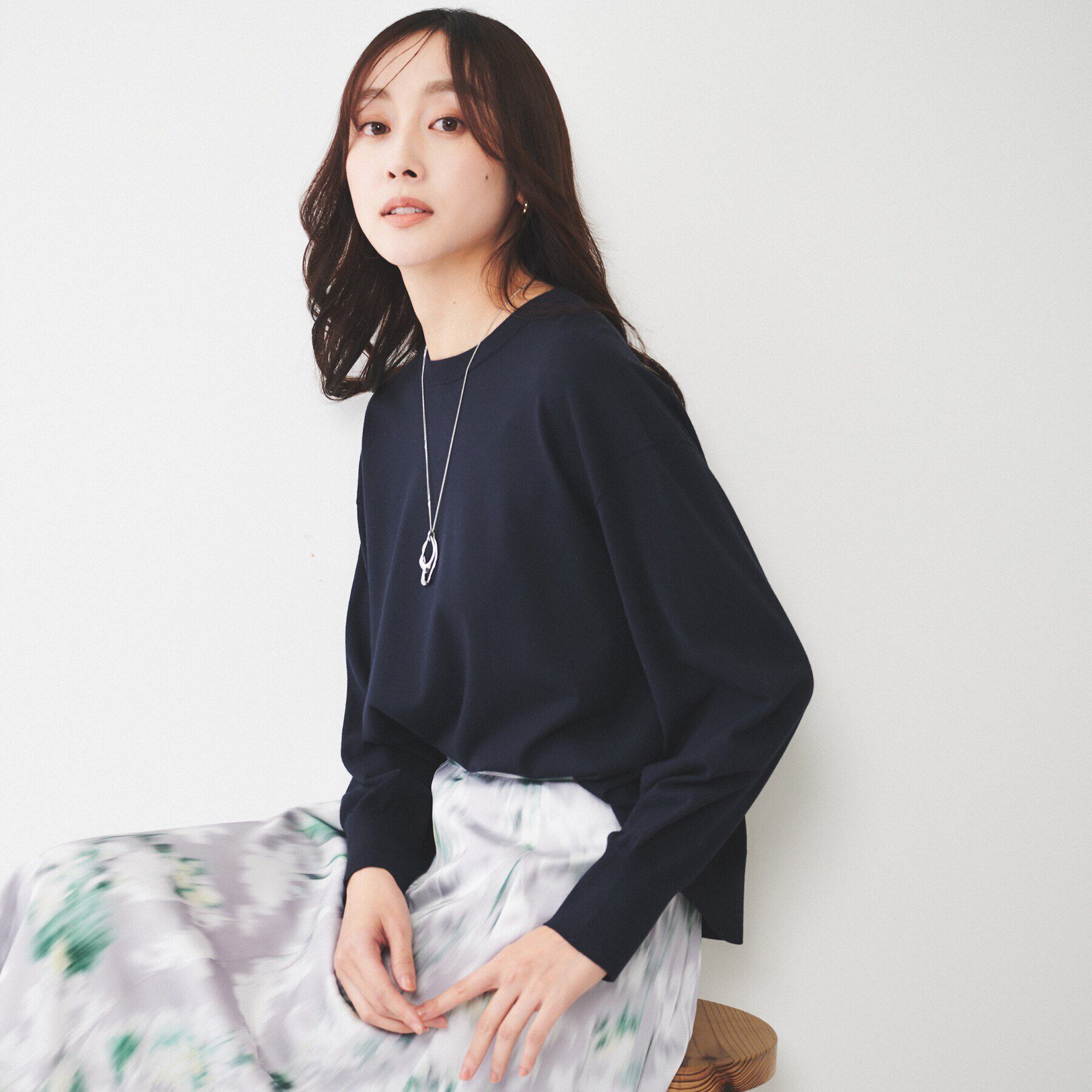 UNTITLED「【洗える/オンオフ使える】袖リブスリットストレッチニット」|ニット・セーター|