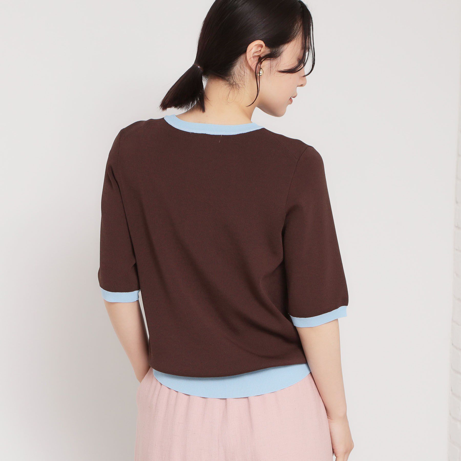 THE SHOP TK「【接触冷感/洗濯機OK/毛玉になりにくい/UV】さりげないラインで品よく映える 配色5分袖トップス」|ニット・セーター|