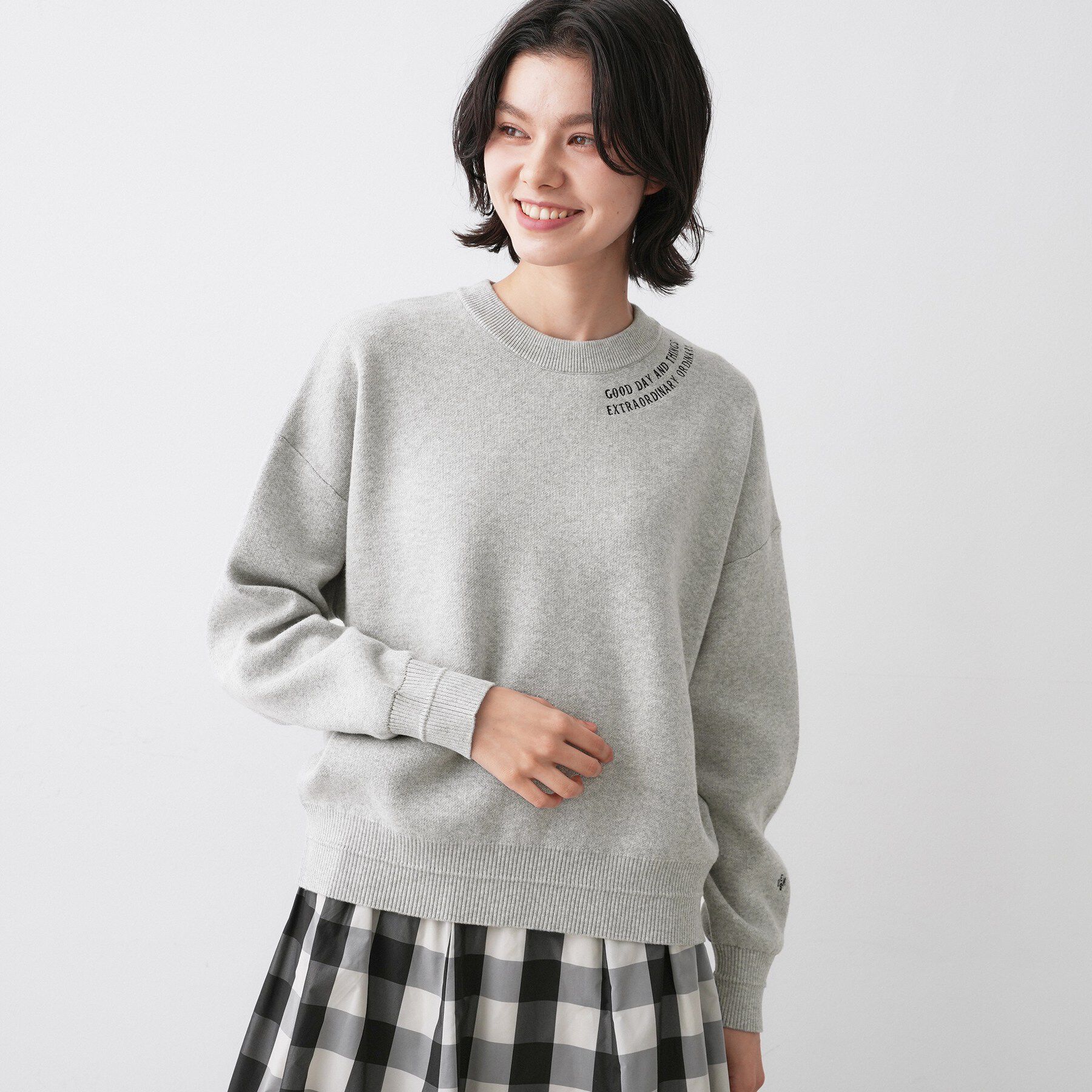 Dessin「【ユニセックス/洗える】ロゴ刺繍入りコットンジャカード」|ニット・セーター|グレー(012)