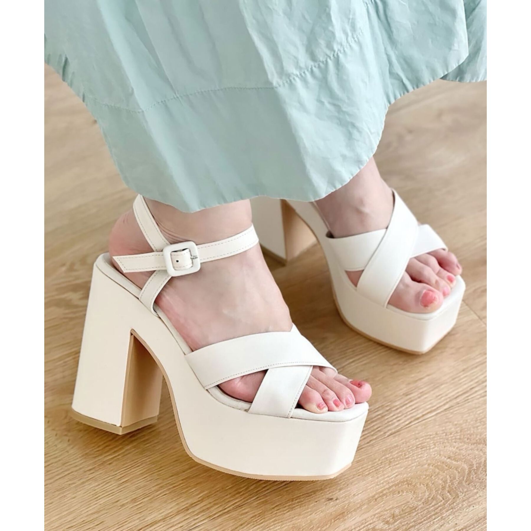 ESPERANZA「◆【ラク盛り／サンダル】リピーター続出／脚長美脚　ラク盛り厚底サンダル　24年Ver」|サンダル|