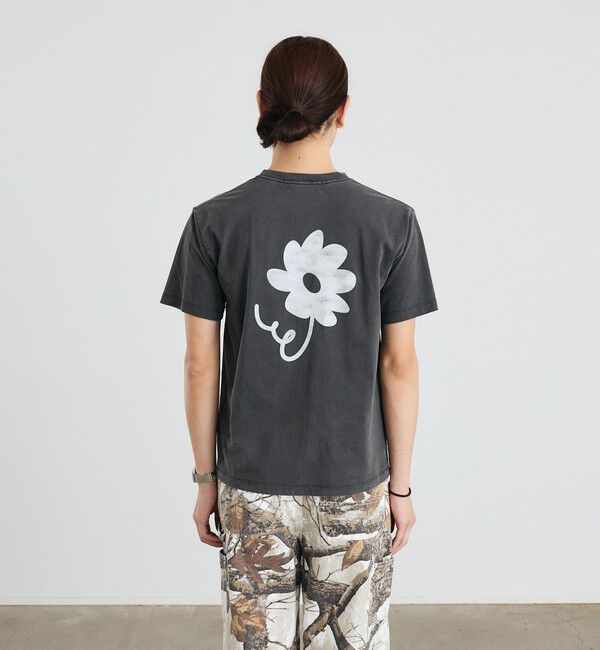 SHIPS「City Ambient Products: フラワー プリント フェード ピグメント Tシャツ」|Tシャツ・カットソー|