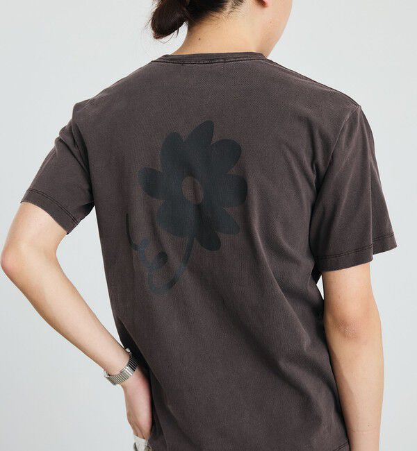 SHIPS「City Ambient Products: フラワー プリント フェード ピグメント Tシャツ」|Tシャツ・カットソー|ブラウン