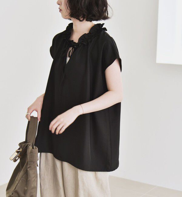 quaranciel「《追加予約》quaranciel:〈洗濯機可能〉フリルカラー リボン フレンチスリーブ ブラウス」|シャツ・ブラウス|ブラック