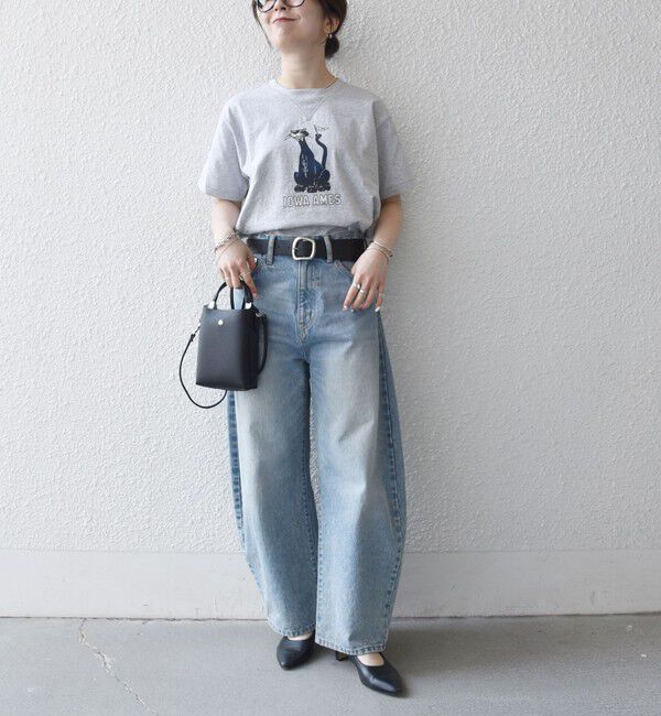 SHIPS any「【SHIPS any別注】Collegiate Pacific:〈洗濯機可能〉V ガゼット プリント & 刺繍 Tシャツ」|Tシャツ・カットソー|