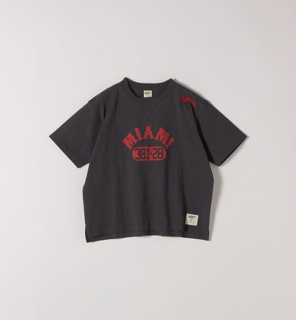 SHIPS any「【SHIPS any別注】Collegiate Pacific:〈洗濯機可能〉V ガゼット プリント & 刺繍 Tシャツ」|Tシャツ・カットソー|