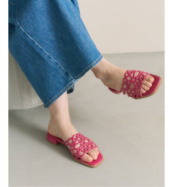  「《予約》フラワーカットワークミュールサンダル」|サンダル|