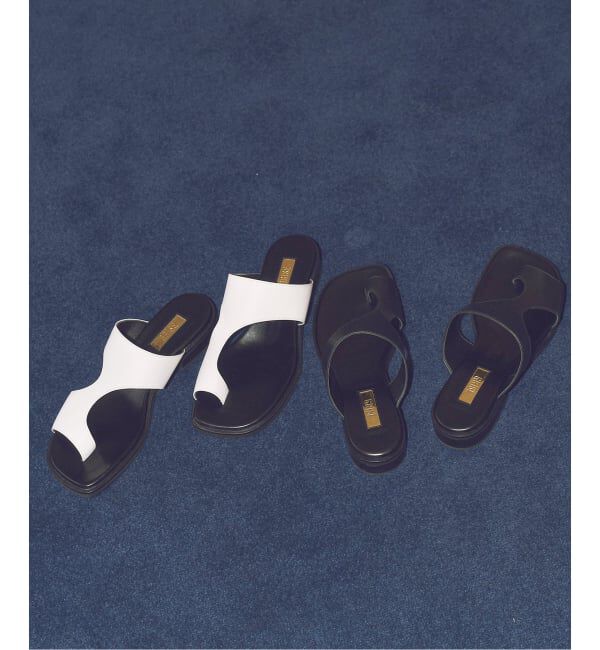 GRISE「《予約》GRISEレザーアシンメトリートングサンダル」|サンダル|