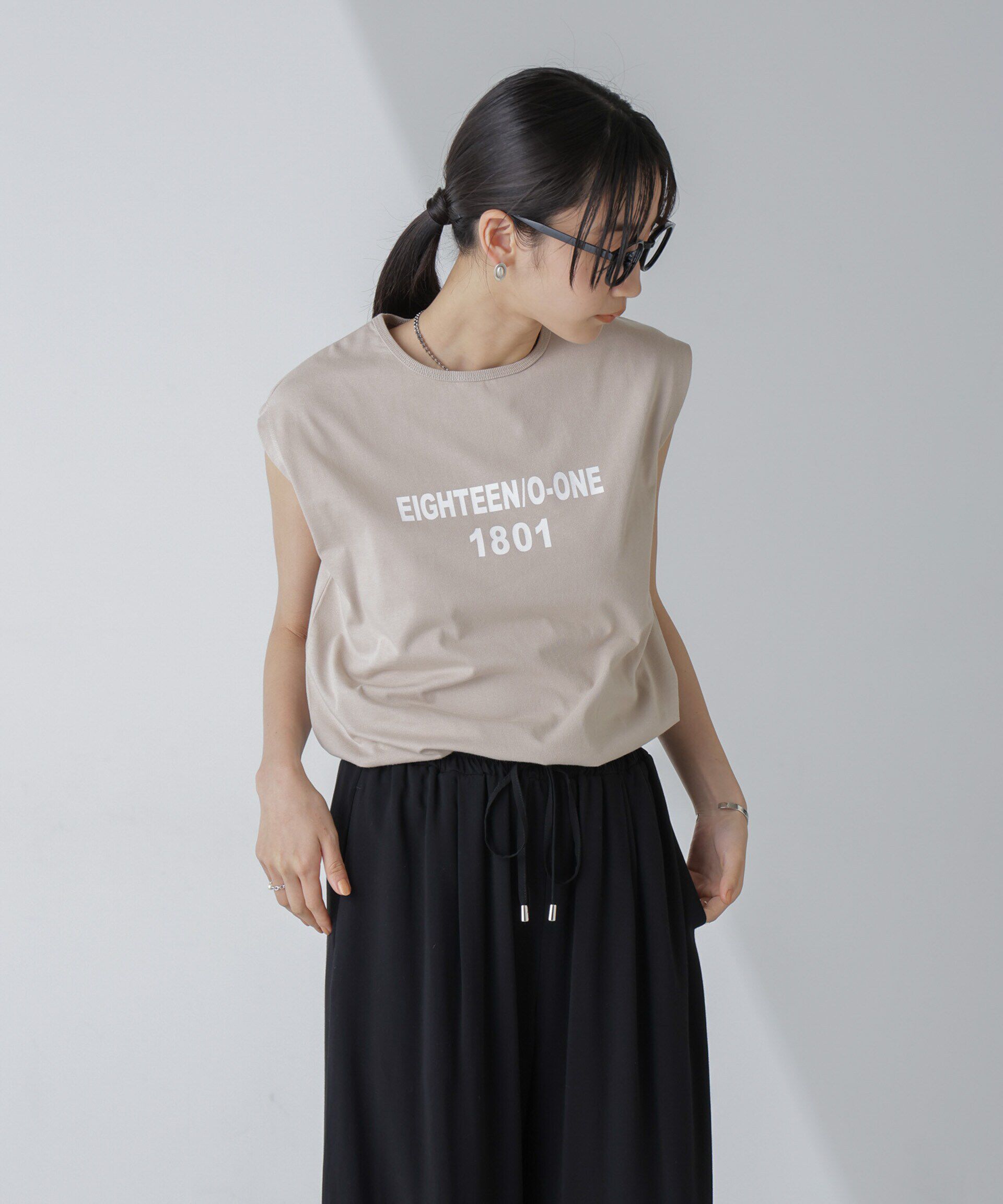 nano･universe「ノースリーブロゴプリントトップス」|Tシャツ・カットソー|