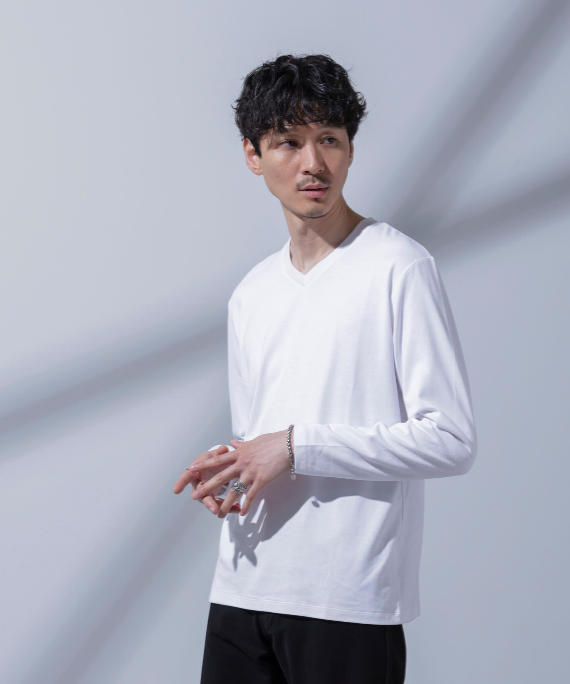nano･universe「Anti Soaked(R)  汗染み防止 VネックTシャツ」|Tシャツ・カットソー|
