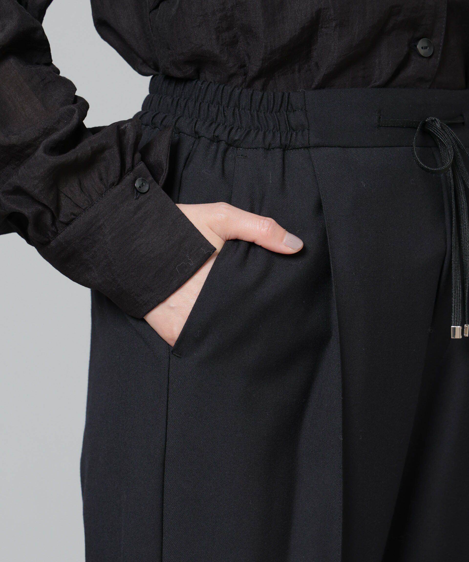 nano･universe「ウラキモウ ピンタックイージーテーパードパンツ」|チノ|