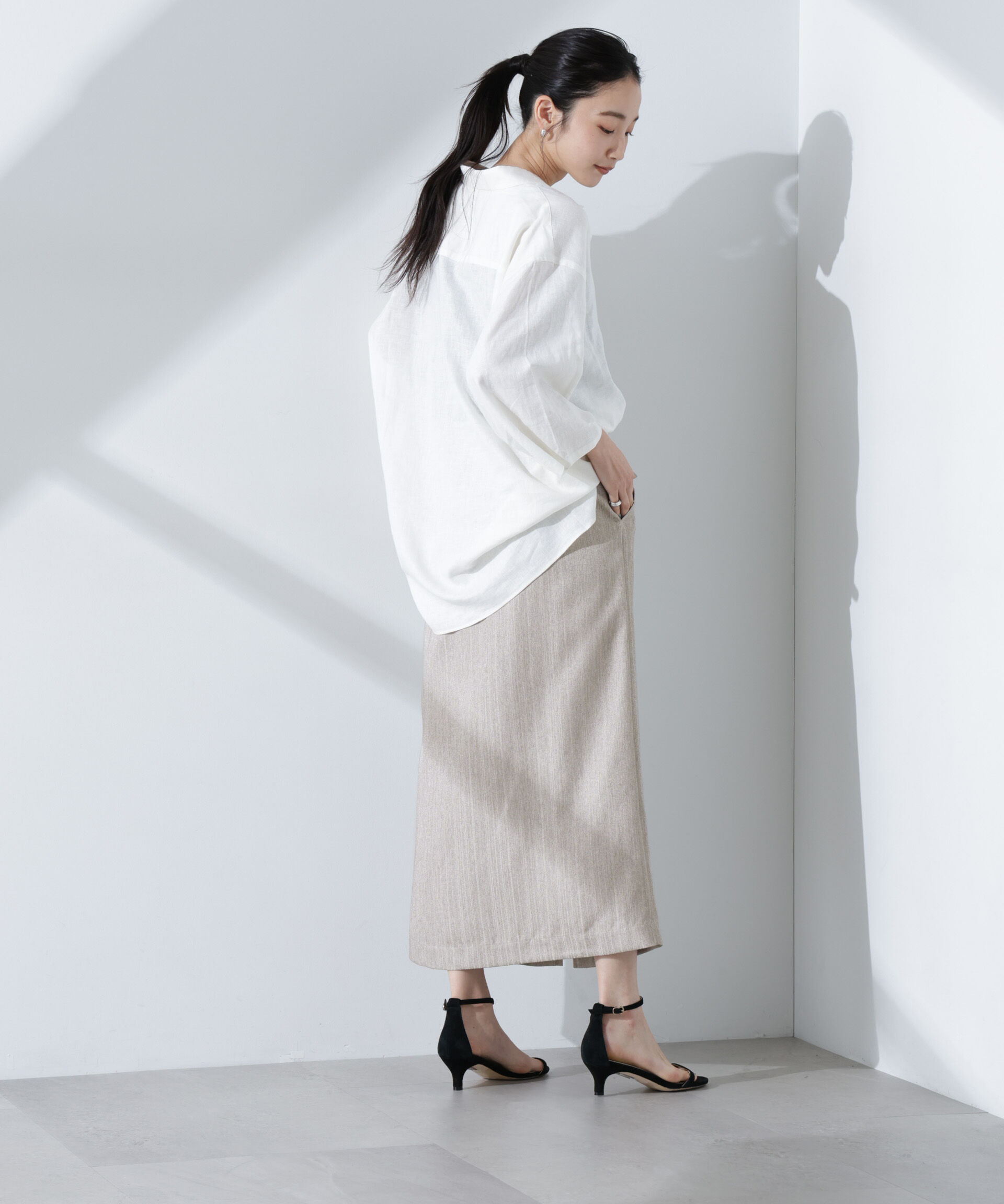 nano･universe「メタリックフロントZIPスリットタイトスカート」|スカート|