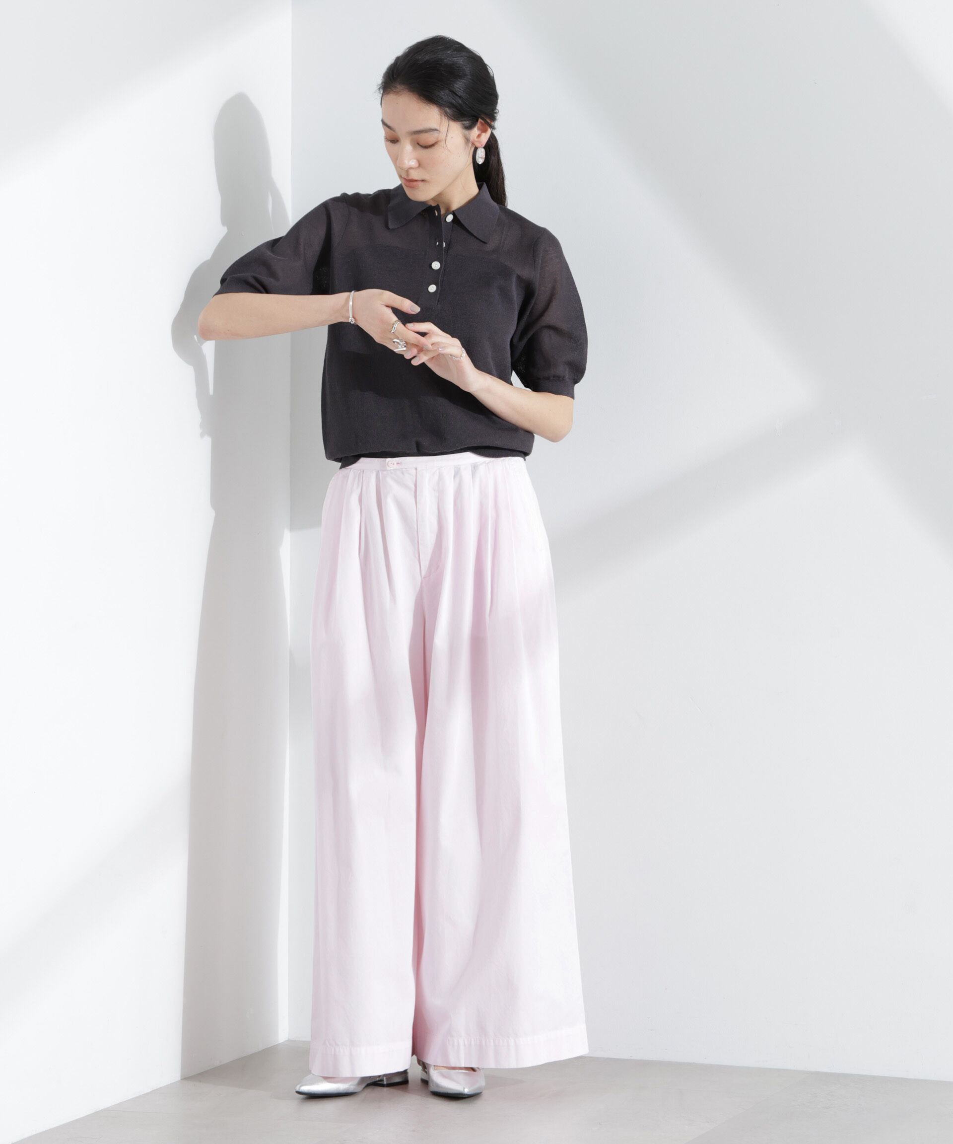 nano･universe「コットンタックワイドパンツ」|チノ|