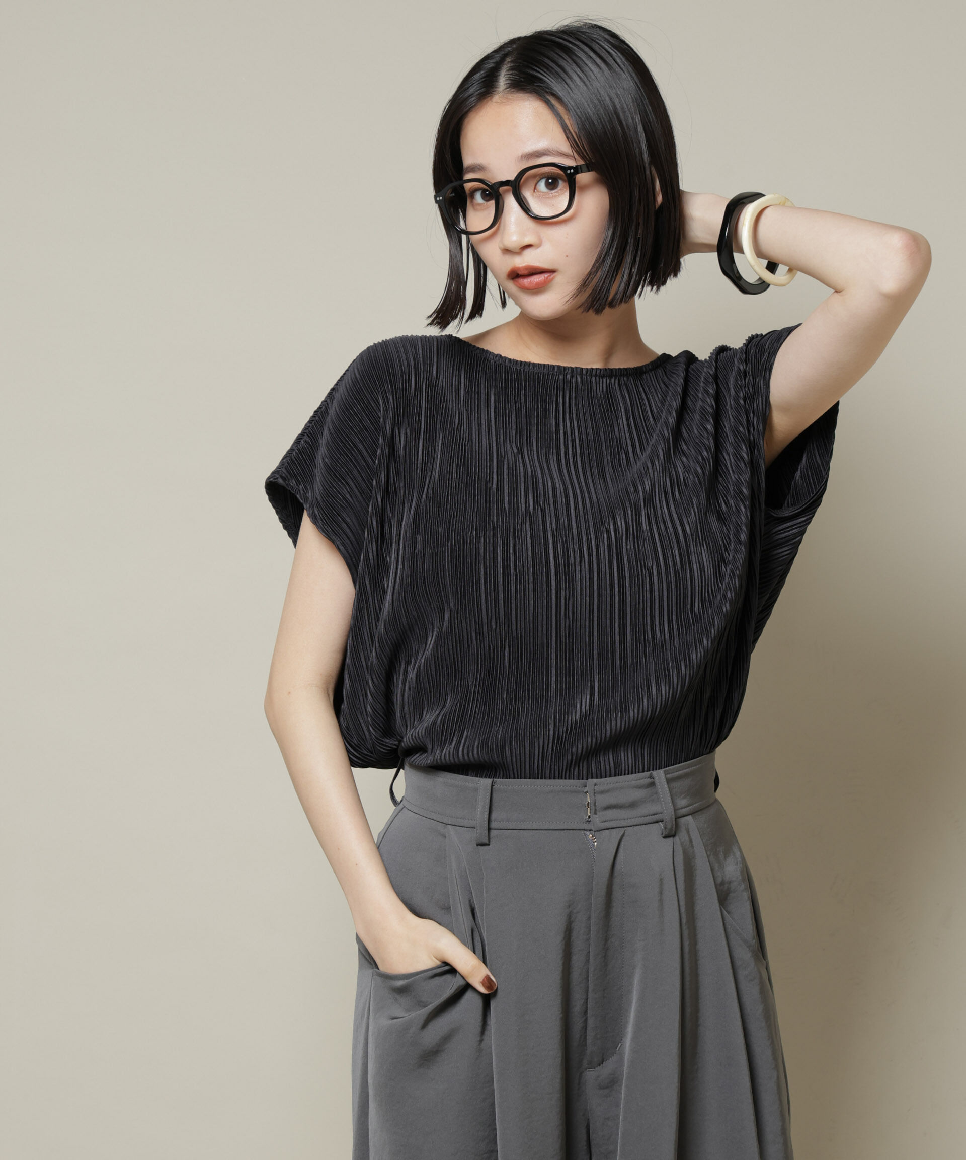 nano･universe「ランダムプリーツカットフレンチスリーブトップス(セットアップ可)」|Tシャツ・カットソー|ブラック