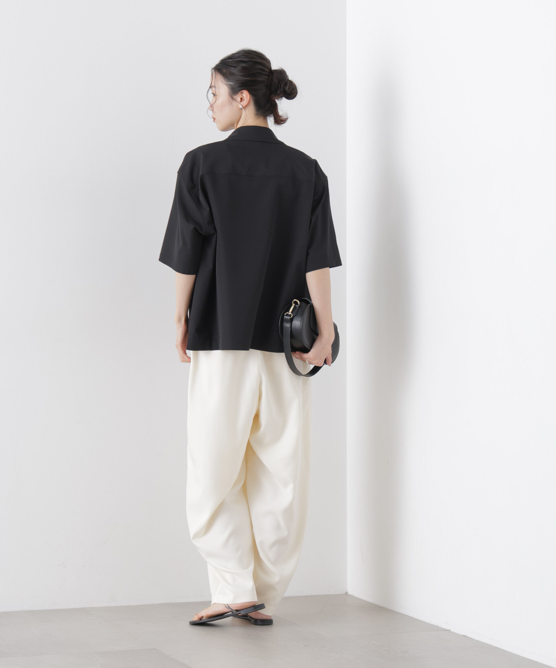 nano･universe「カーブシルエットイージーパンツ(セットアップ可)」|チノ|