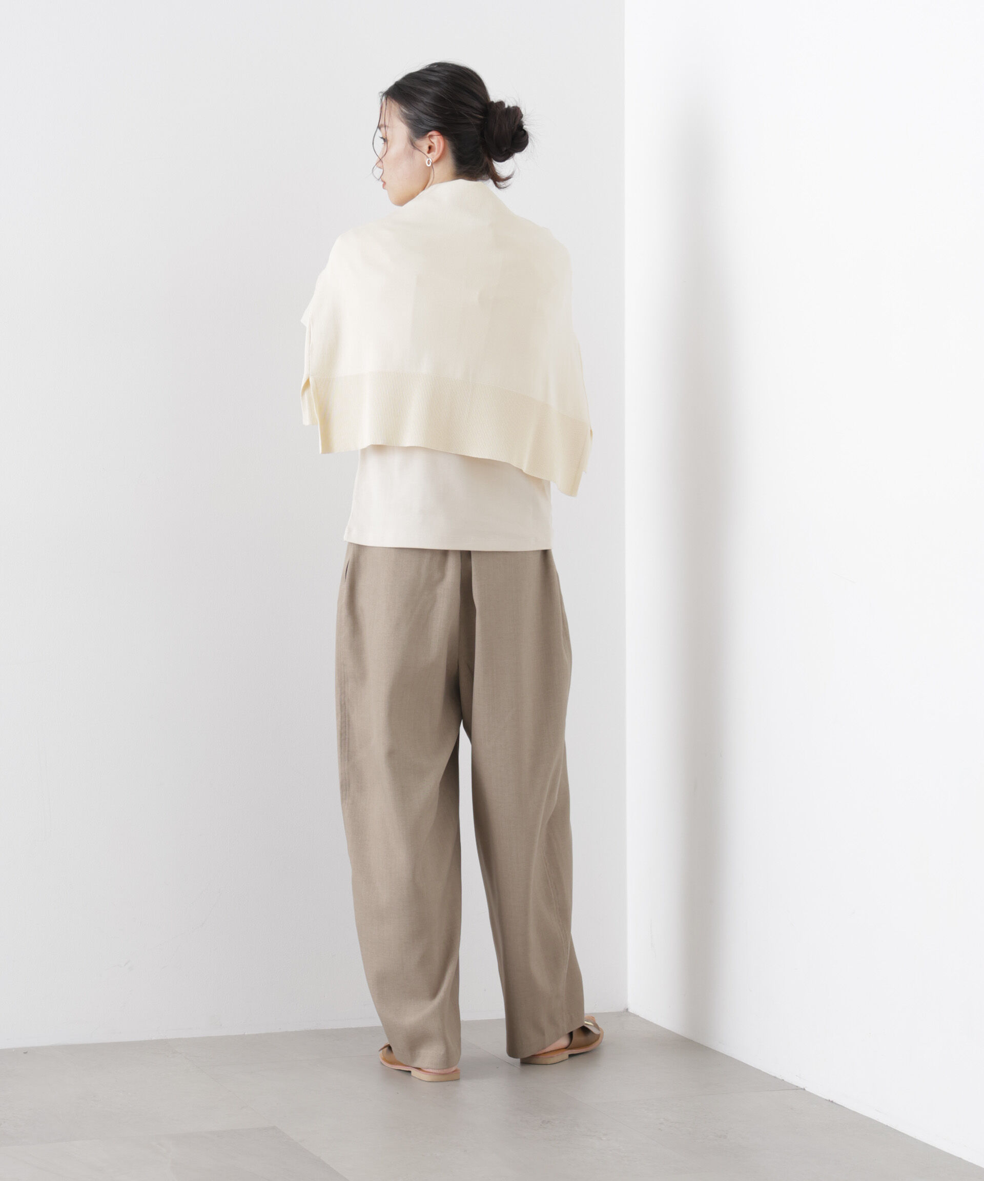 nano･universe「カーブシルエットイージーパンツ(セットアップ可)」|チノ|