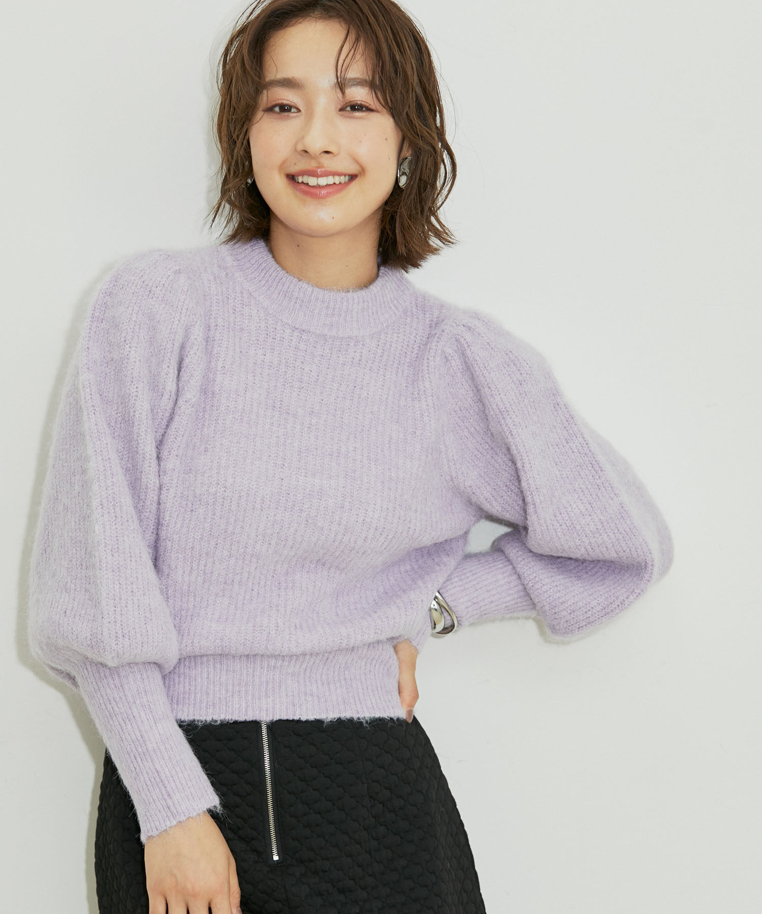 vis-a-vis「【WEB限定】ふわふわボリューム袖クルーネックニットプルオーバー」|ニット・セーター|