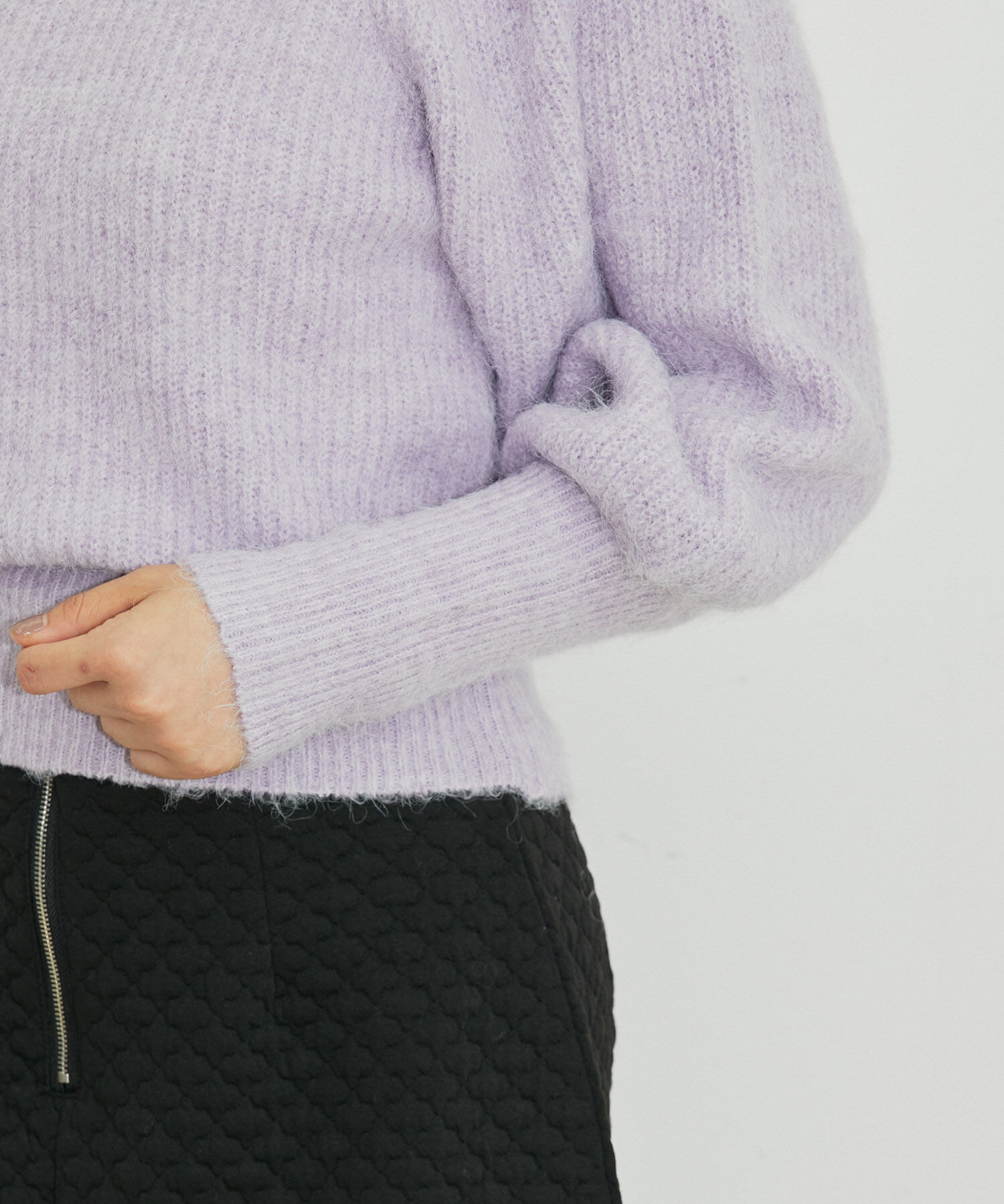 vis-a-vis「【WEB限定】ふわふわボリューム袖クルーネックニットプルオーバー」|ニット・セーター|