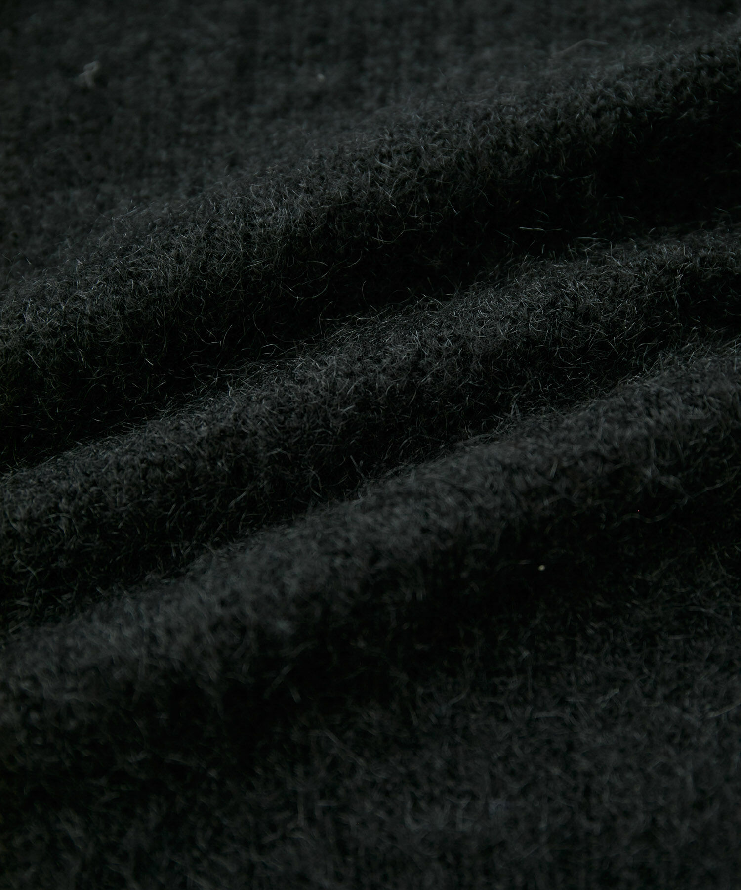 vis-a-vis「【WEB限定】ふわふわボリューム袖クルーネックニットプルオーバー」|ニット・セーター|