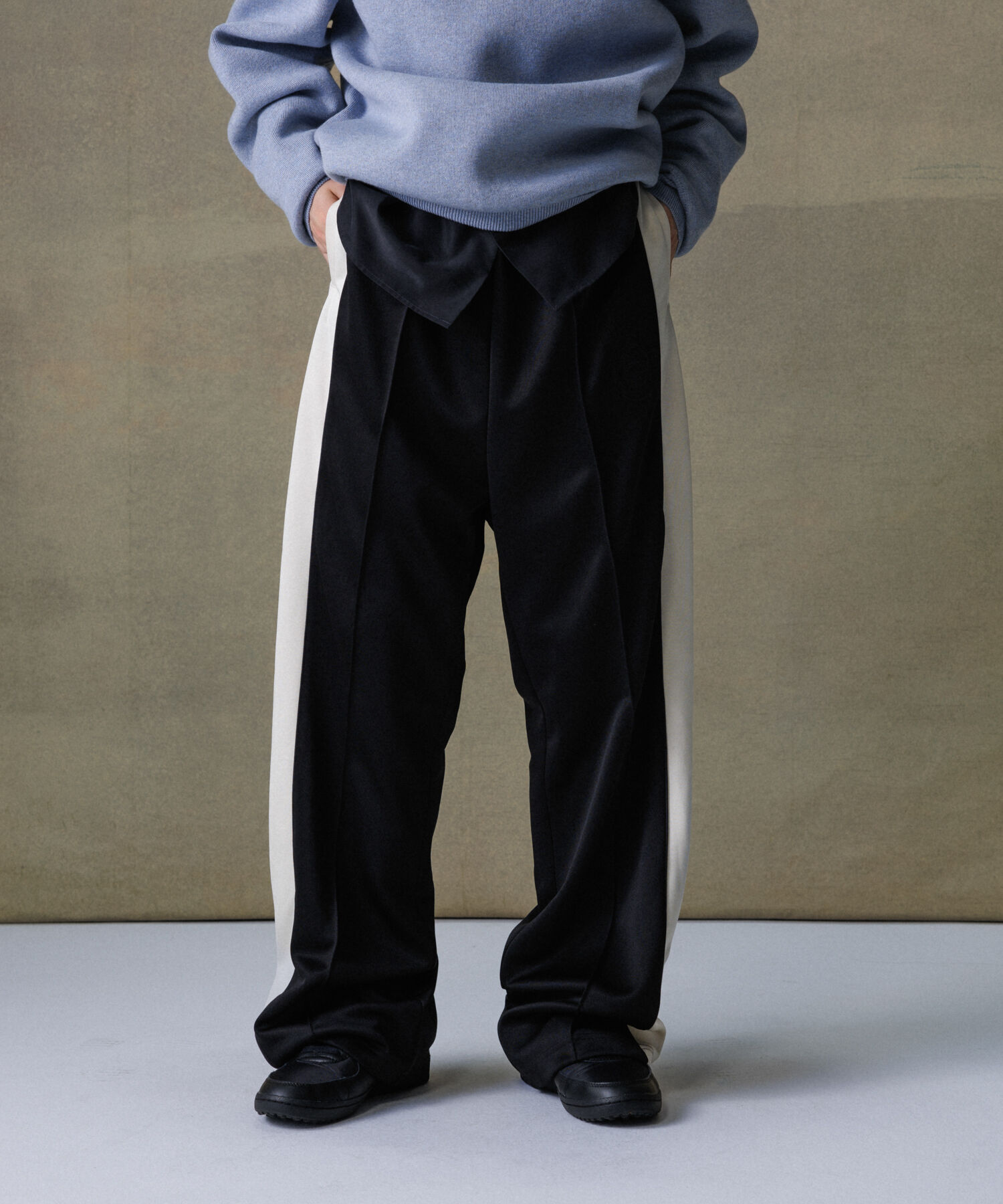 ADAM ET ROPE'「《別注》【SPALDING/スポルディング】TRACK PANTS / UNISEX」|その他|ブラック(01)