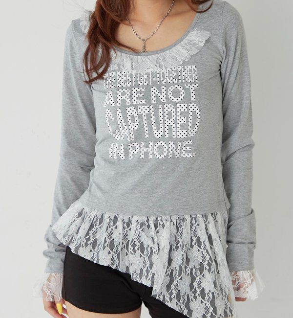  「【WEB限定】レースリメイクメッセージトップス」|Tシャツ・カットソー|