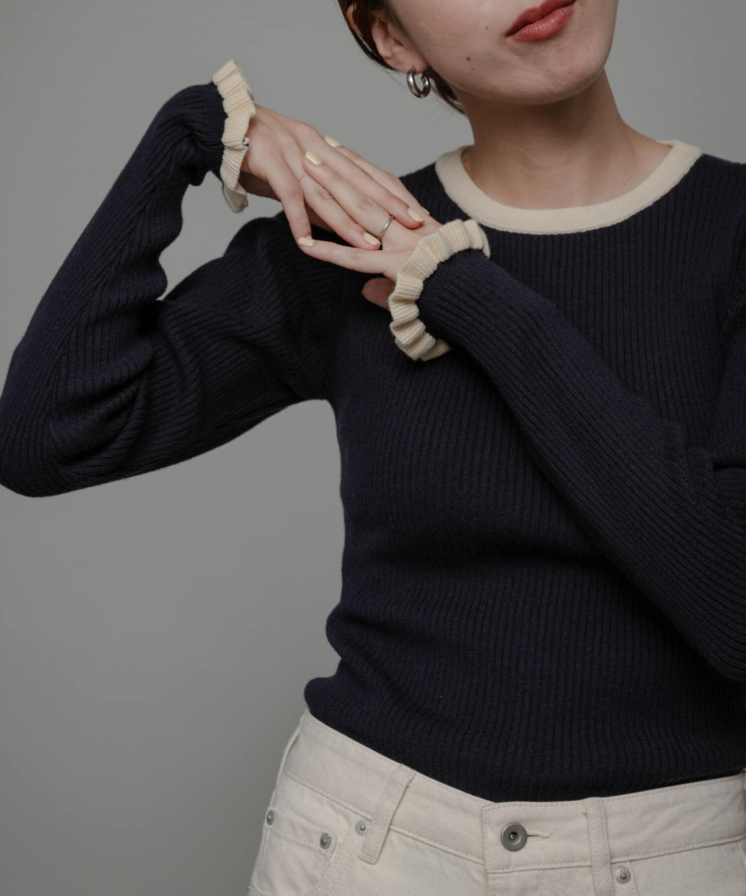 Sonny Label 「袖口フリルクルーネックプルオーバー」|ニット・セーター|ネイビー
