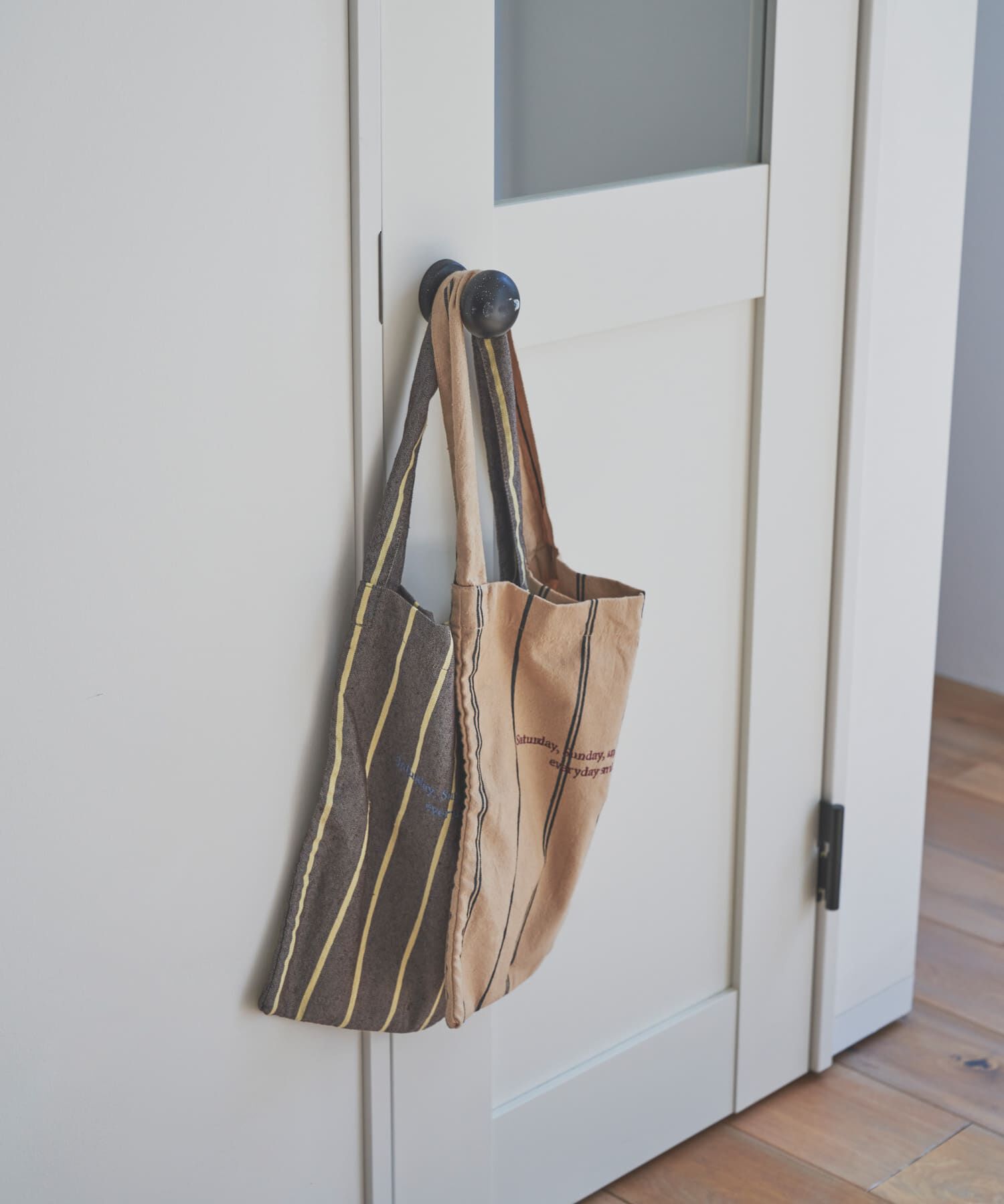 URBAN RESEARCH DOORS「『別注』beej&times;DOORS　ロゴエコバッグ」|トートバッグ|