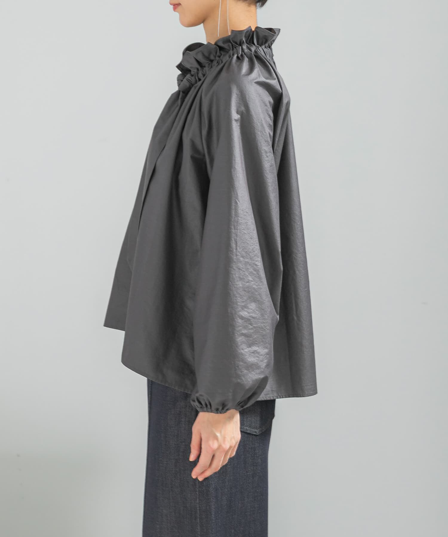 URBAN RESEARCH ROSSO「フリルネックシャツブラウス」|シャツ・ブラウス|