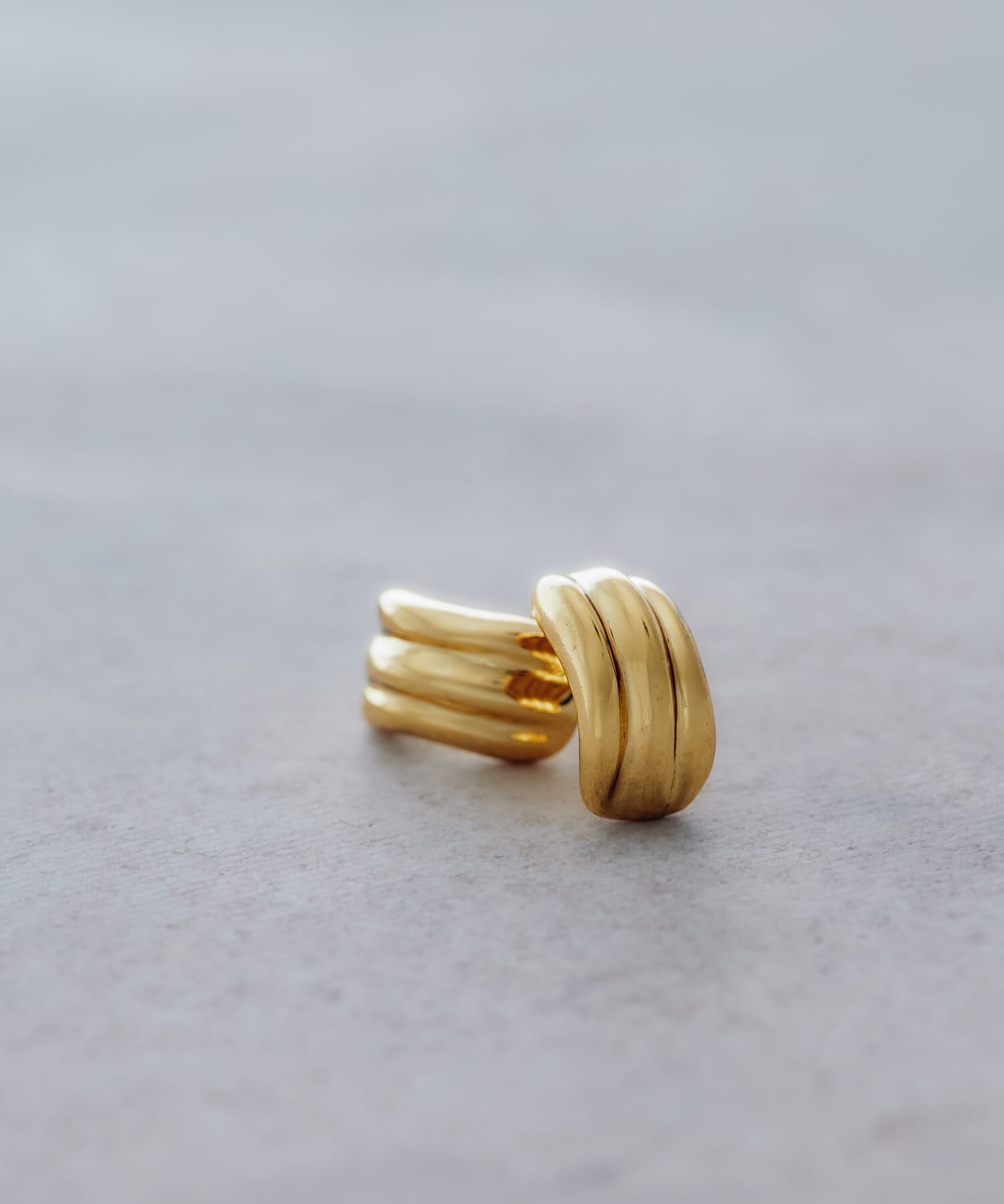 SMELLY「SMELLY so&rsquo;　plump nuance pierce」|ピアス|