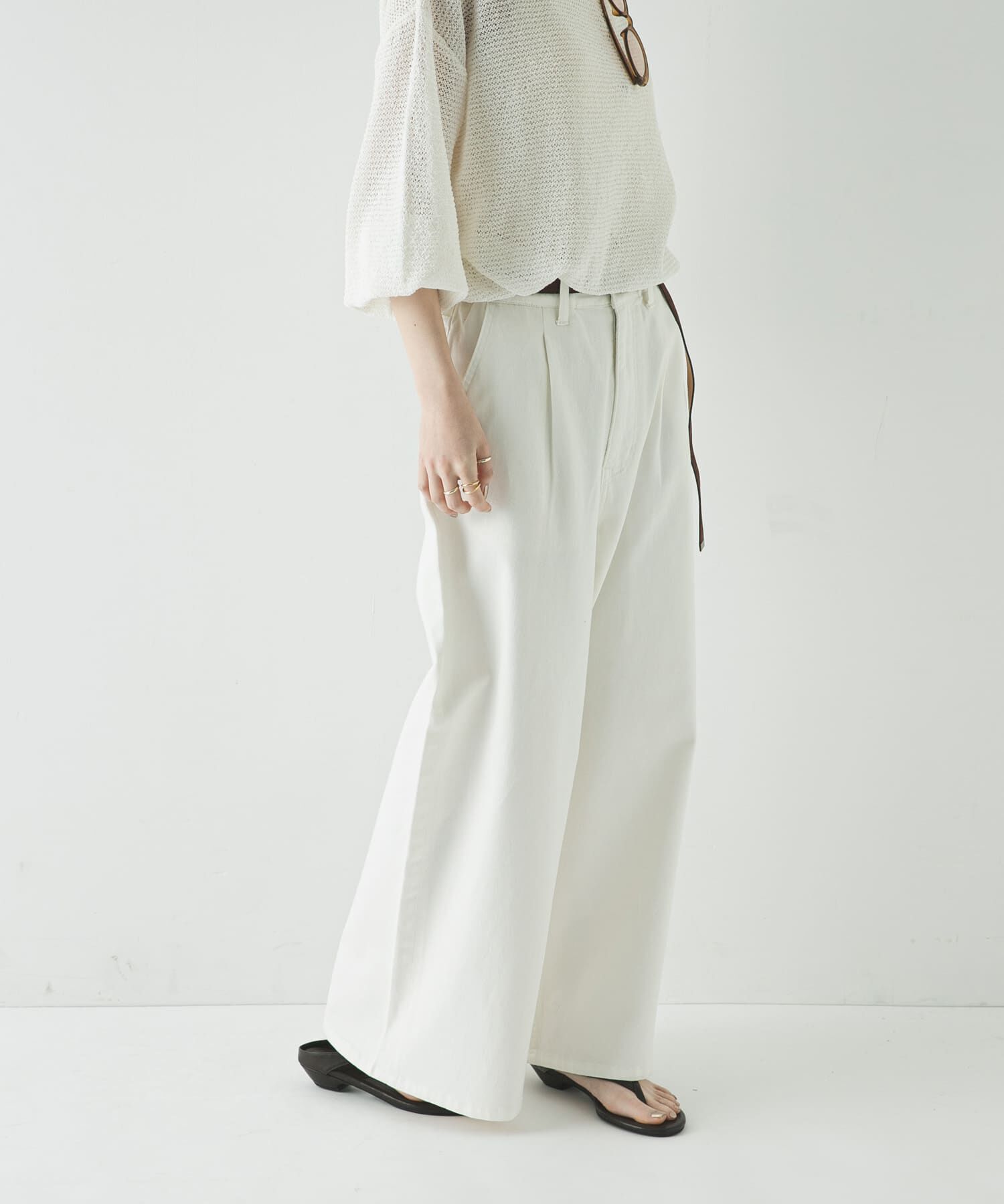 URBAN RESEARCH「『3サイズ展開』綿麻デニムイージーパンツ」|デニム|