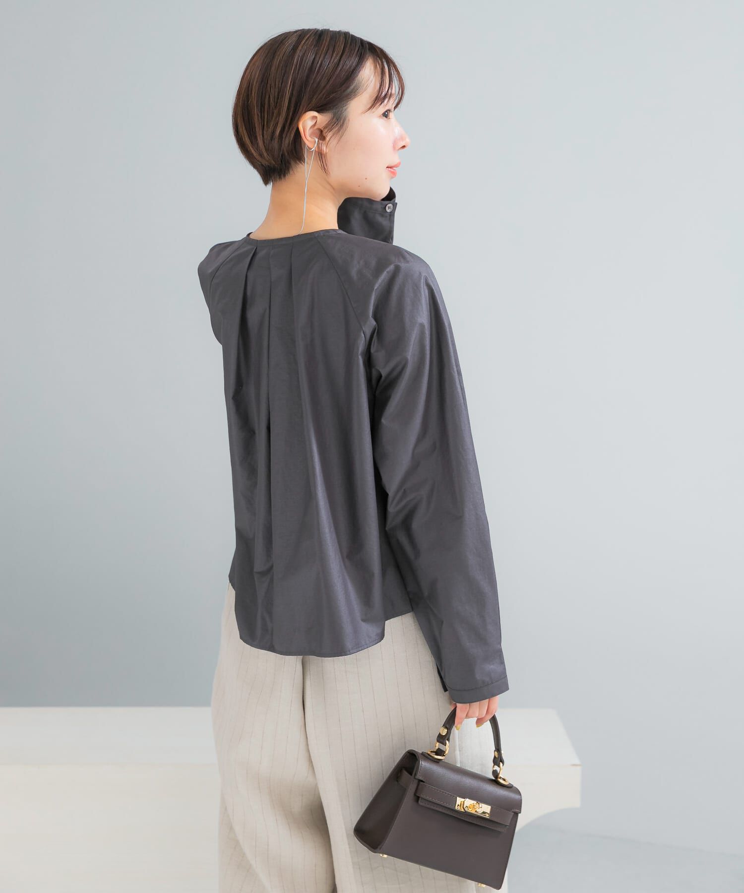 URBAN RESEARCH ROSSO「タックボリュームショートシャツブラウス」|シャツ・ブラウス|