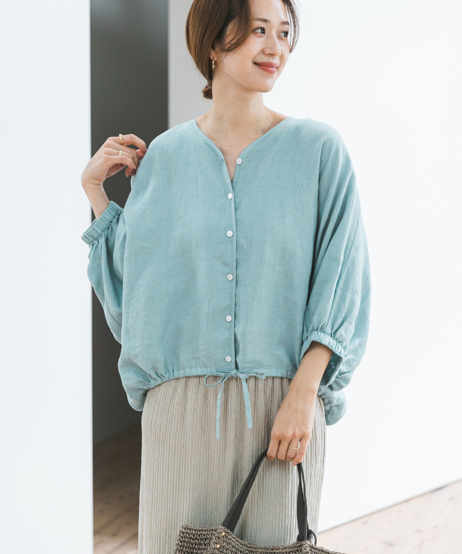 URBAN RESEARCH DOORS「リネンドロストドルマンブラウス」|シャツ・ブラウス|