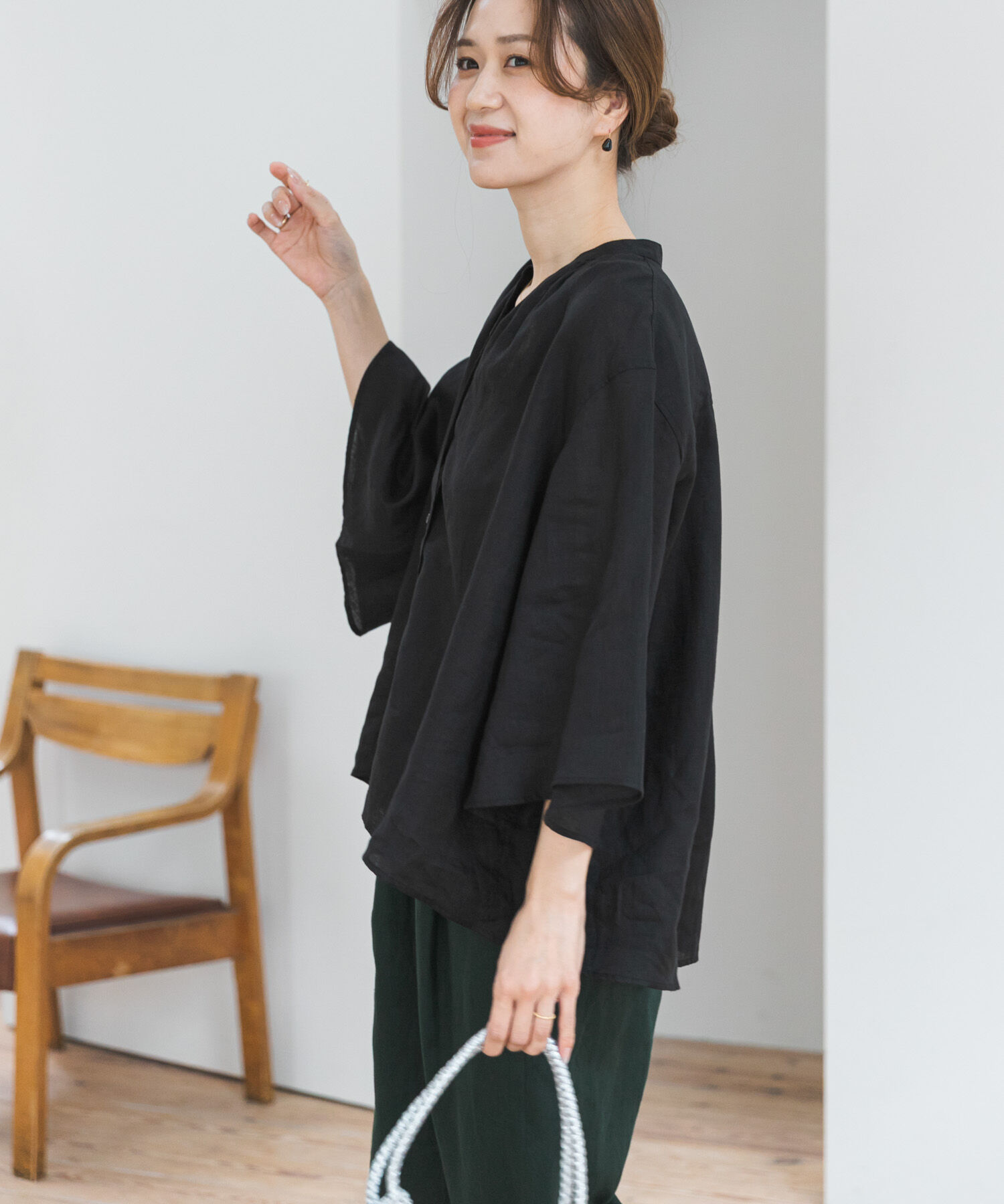 URBAN RESEARCH DOORS「リネンフレアスリーブブラウス」|シャツ・ブラウス|