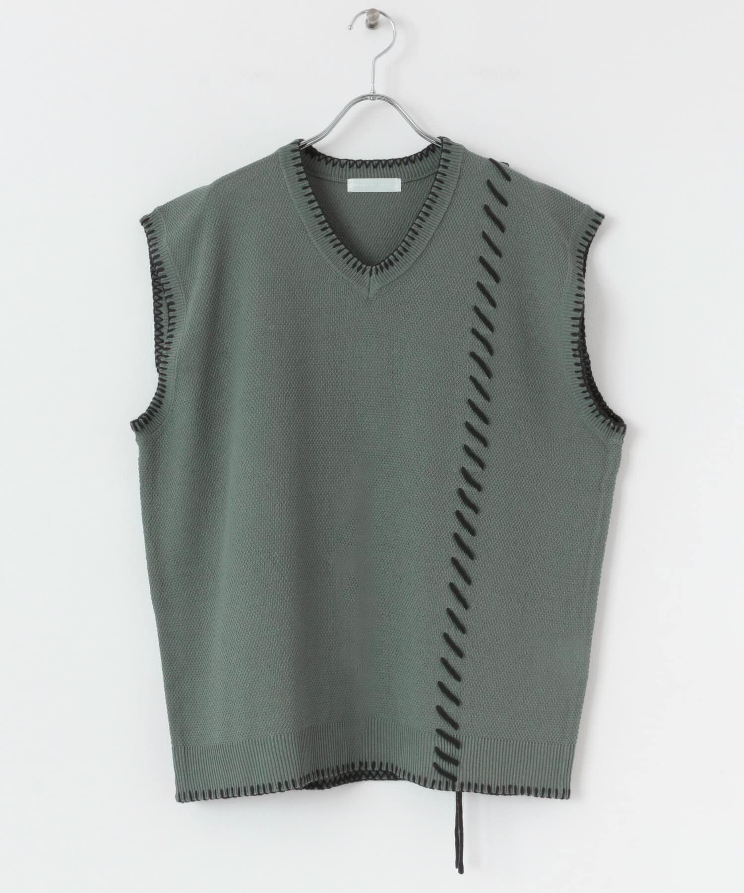 SENSE OF PLACE by URBAN RESEARCH「ブランケットステッチVネックベスト」|ベスト・ジレ|