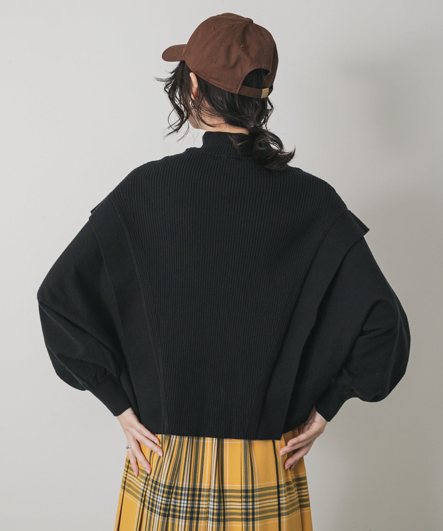 SENSE OF PLACE by URBAN RESEARCH「『一部WEB限定カラー』ストレッチショルダータックセーター」|ニット・セーター|