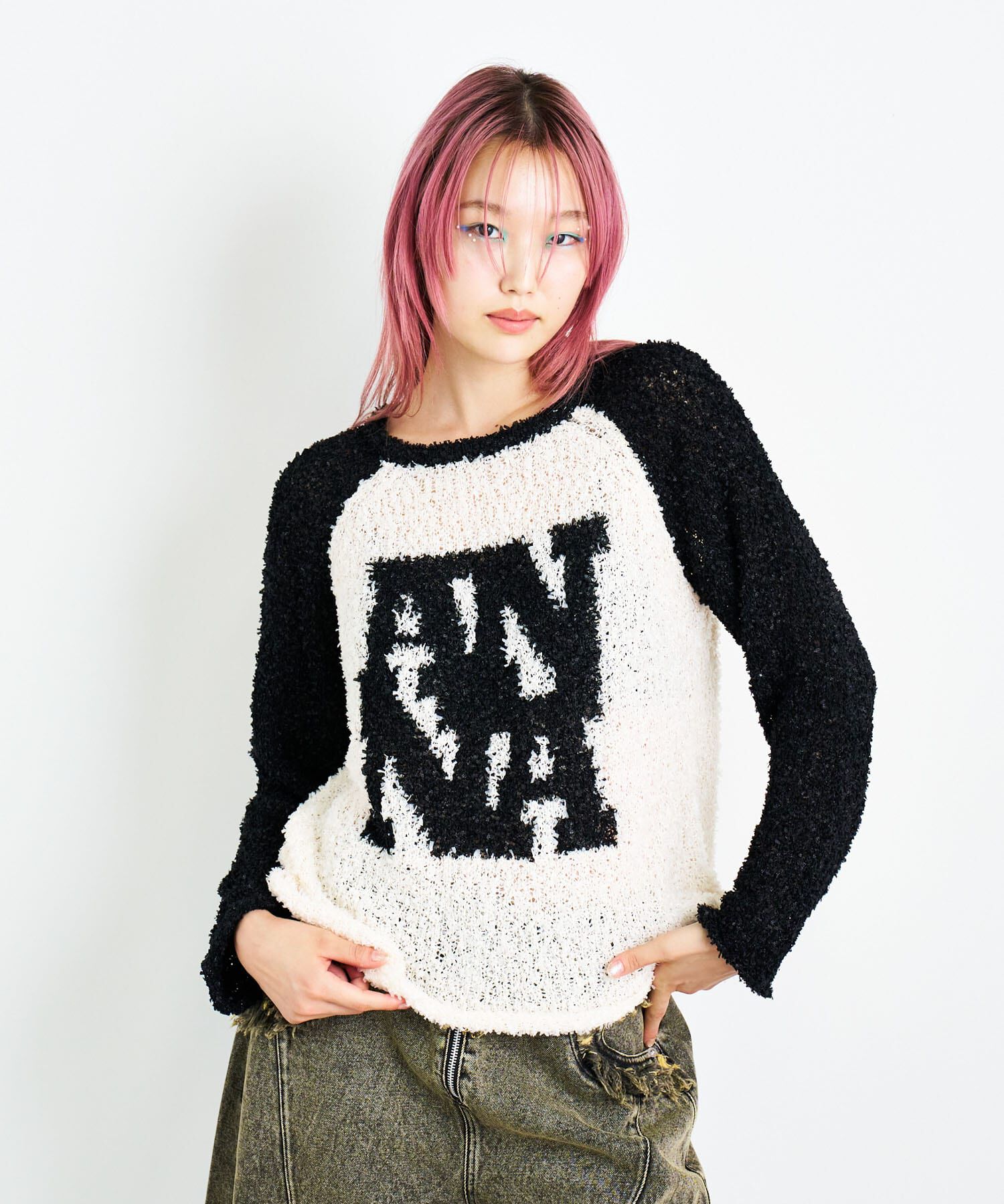 SENSE OF PLACE by URBAN RESEARCH「ANNA SUI NYC　フラッグヤーンANニットプルオーバー」|ニット・セーター|