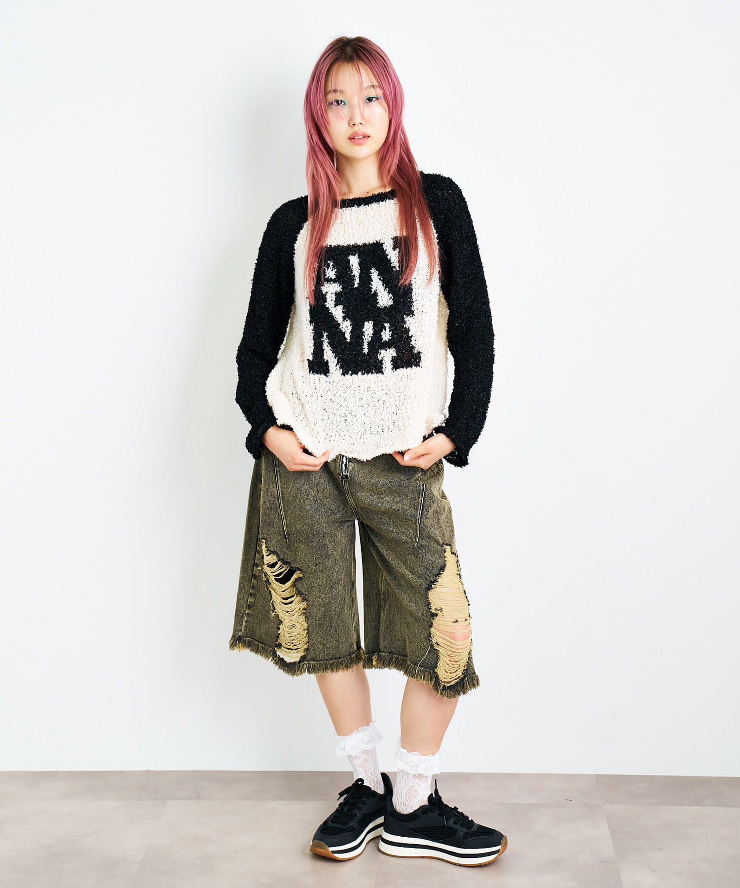 SENSE OF PLACE by URBAN RESEARCH「ANNA SUI NYC　フラッグヤーンANニットプルオーバー」|ニット・セーター|