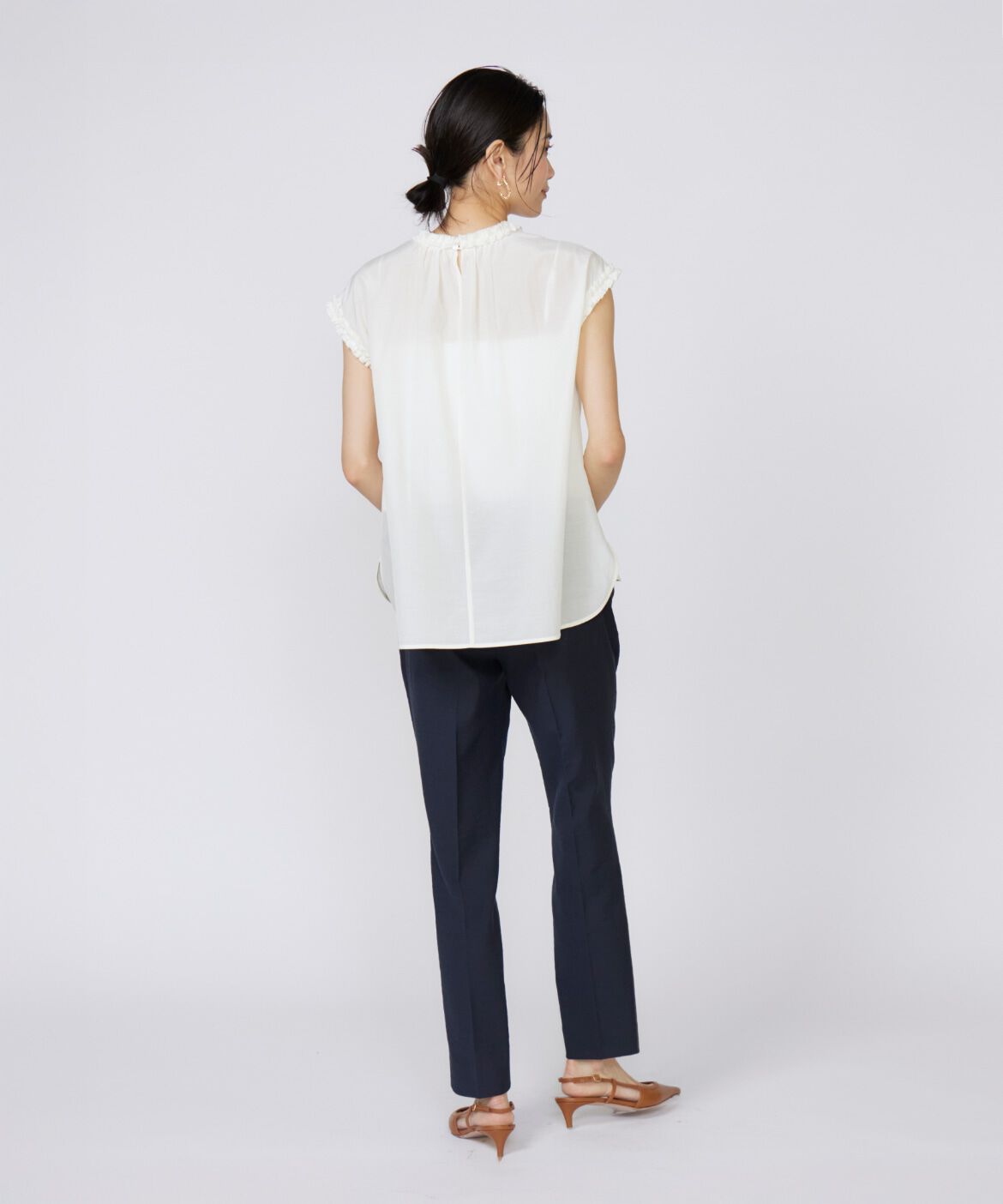 INED「《大きいサイズ》シェルタリングドライ美脚テーパードパンツ」|スラックス|