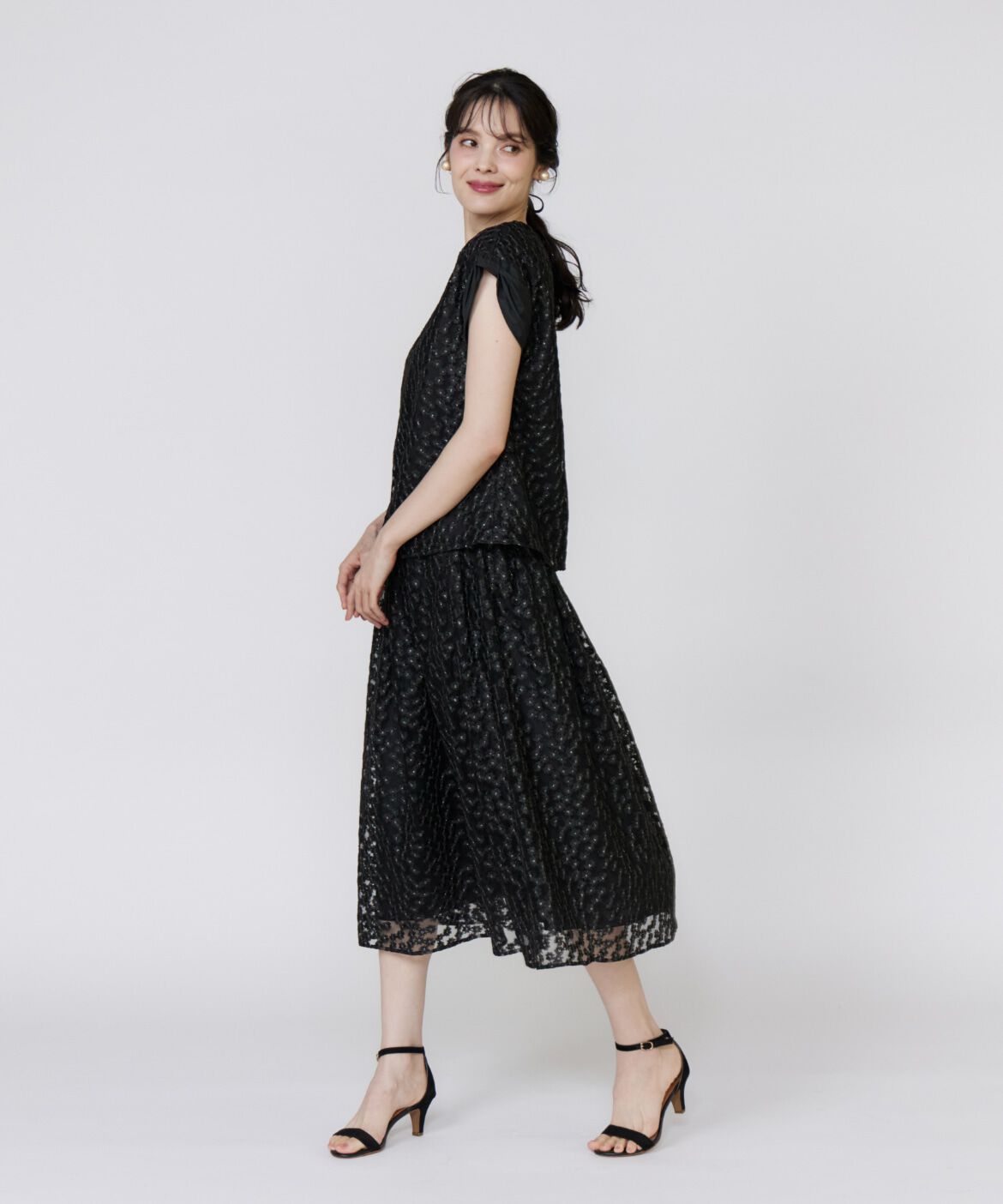 Maglie le cassetto「《大きいサイズ》フラワー刺繍ブラウス」|シャツ・ブラウス|