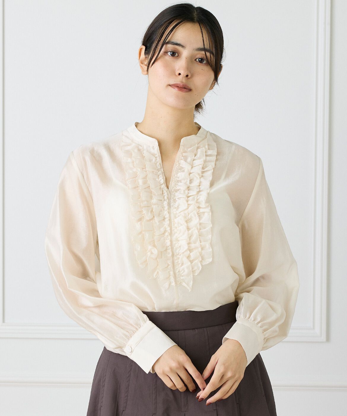INED「《大きいサイズ》ラッフルブラウス」|シャツ・ブラウス|アイボリー2
