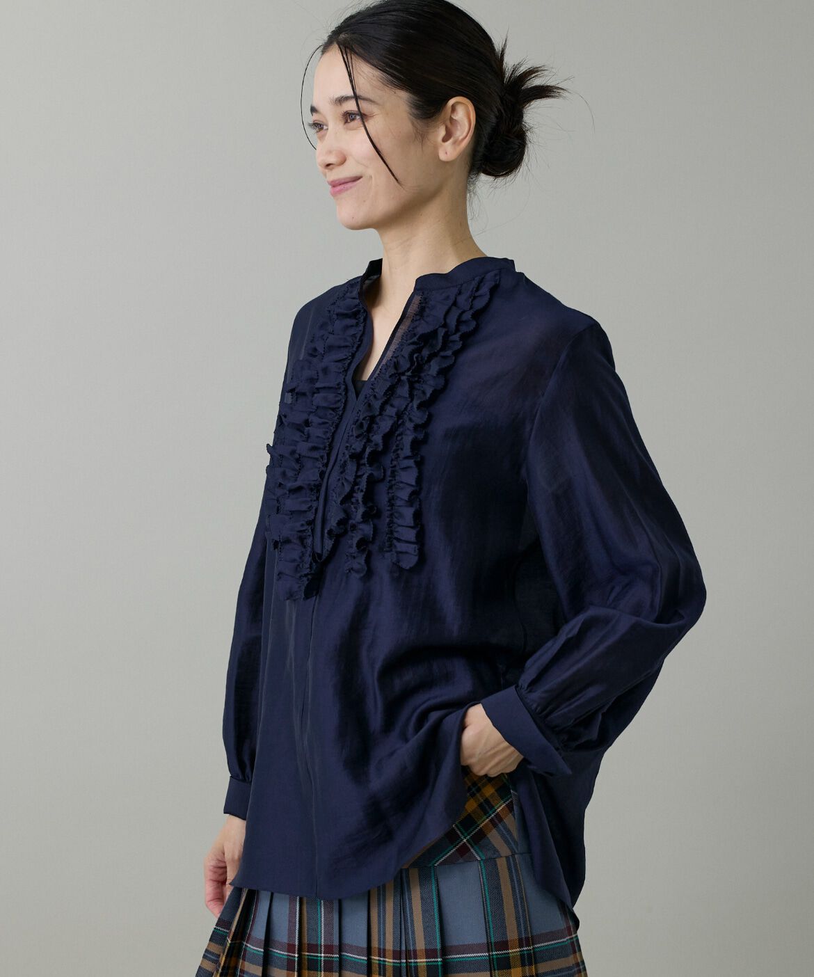 INED「《大きいサイズ》ラッフルブラウス」|シャツ・ブラウス|