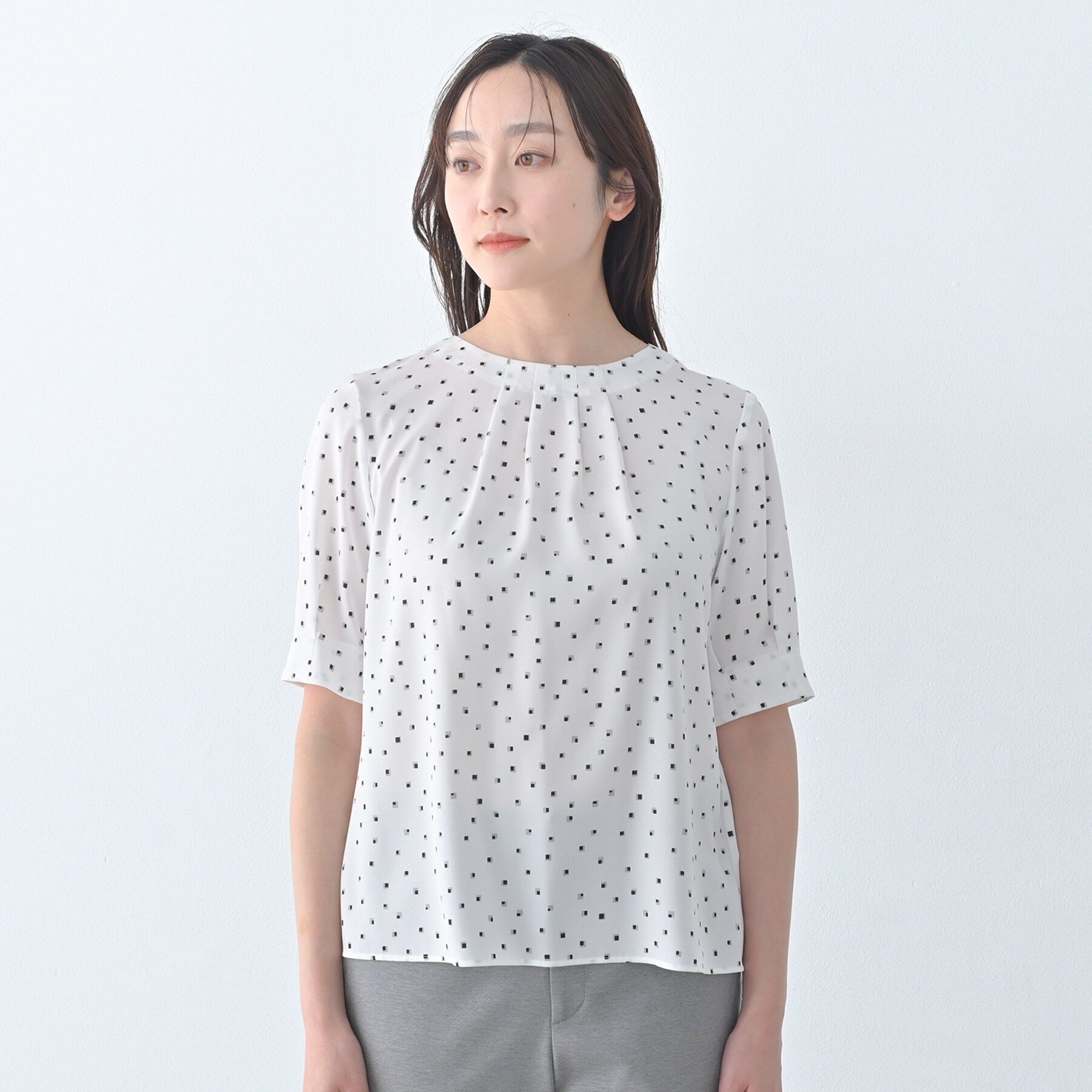 UNTITLED「タックディティールブラウス」|シャツ・ブラウス|