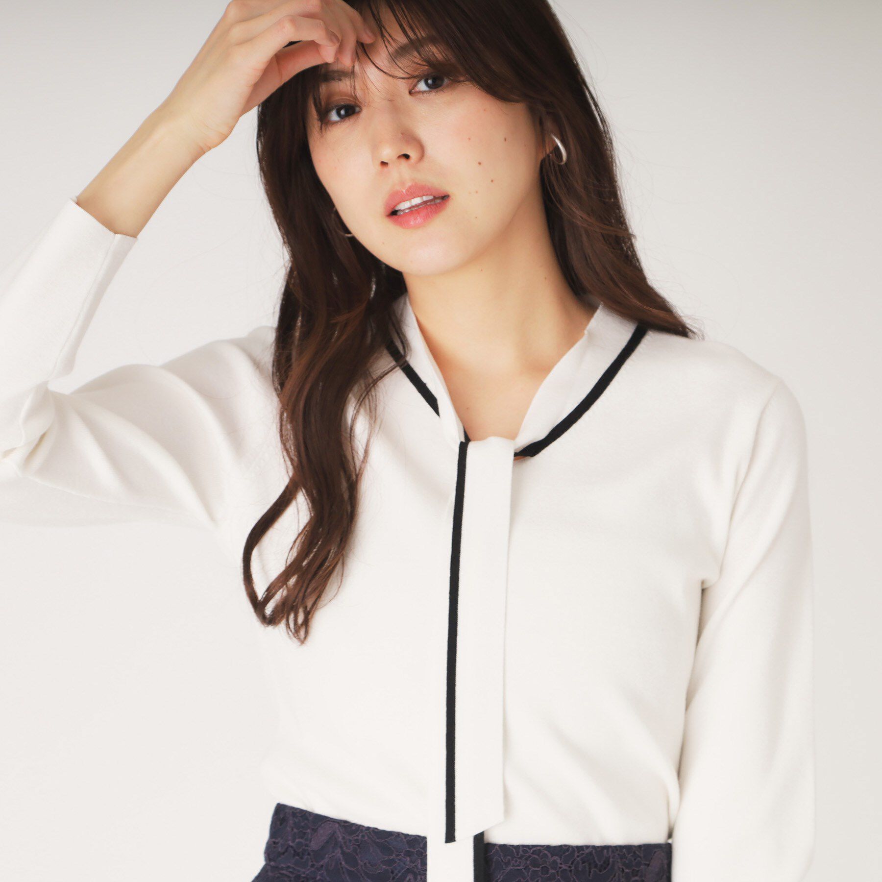 COUP DE CHANCE「【洗える】配色ボウタイのニットトップス」|Tシャツ・カットソー|オフホワイト(503