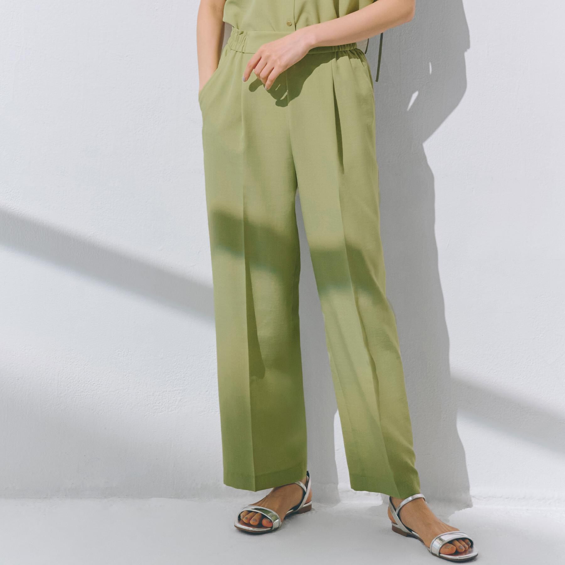 grove「【洗える・シワになりにくい】麻調センタープレスワイドパンツ」|その他|グリーン(025)