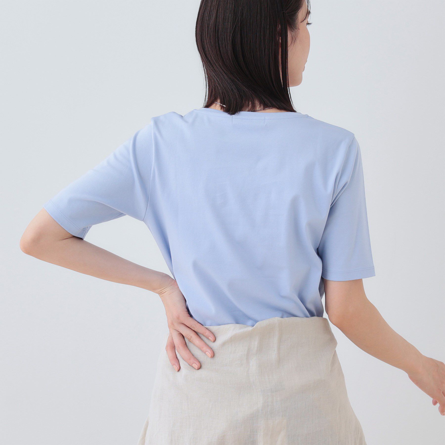 INDIVI「【洗える】シンプルVネックTシャツ」|Tシャツ・カットソー|