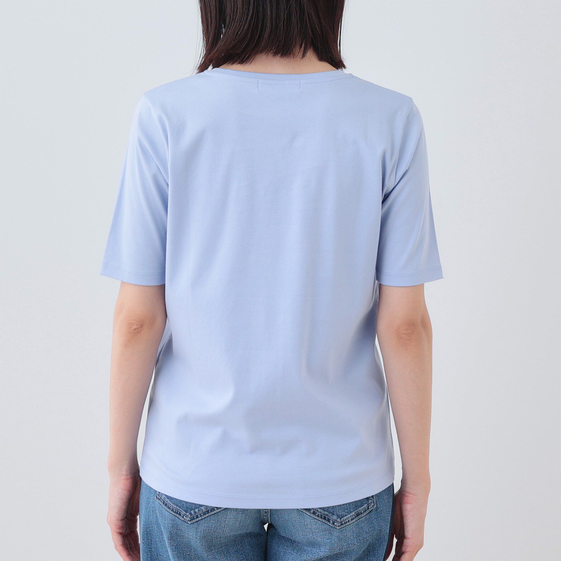 INDIVI「【洗える】シンプルVネックTシャツ」|Tシャツ・カットソー|