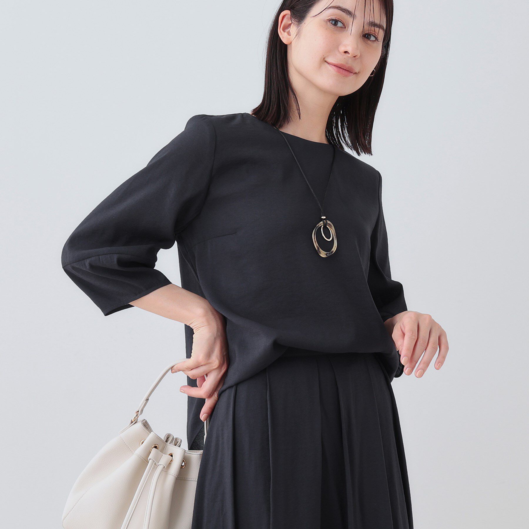 INDIVI「【洗える／SETUP可能】袖コンシャスシアーブラウス」|シャツ・ブラウス|ネイビー(094)