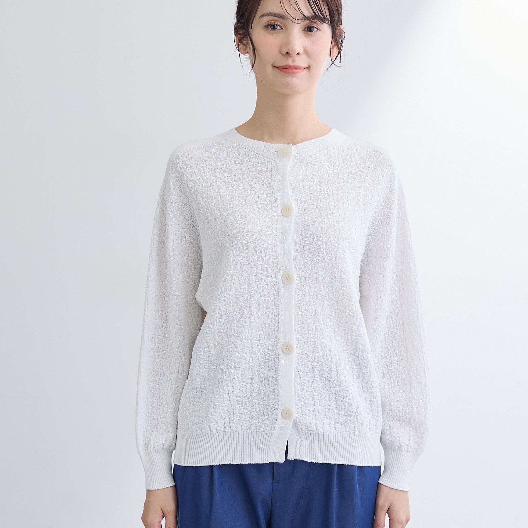 INDIVI「【前後2WAY／洗える】凹凸編地カーディガンニット」|カーディガン|