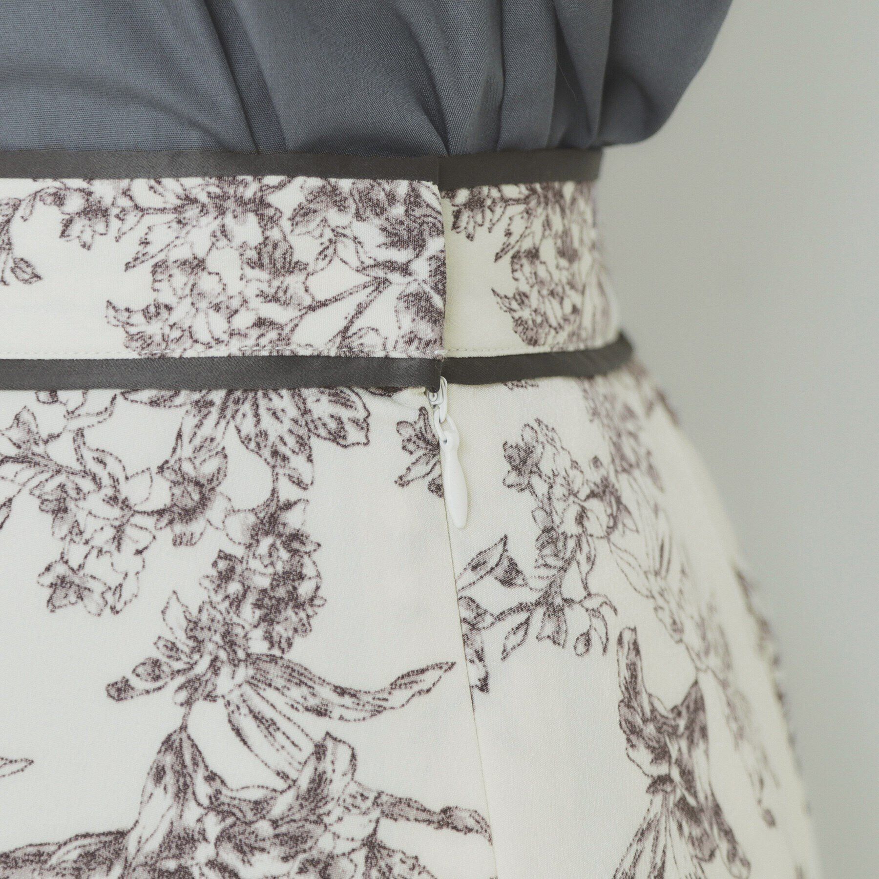 index「フラワープリントフレアスカート【洗濯機洗い可/イージーアイロン】」|スカート|